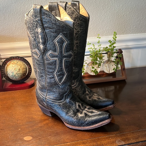 Charcoal black CORRAL boots with marbling and cross design - Picture 5 of 11